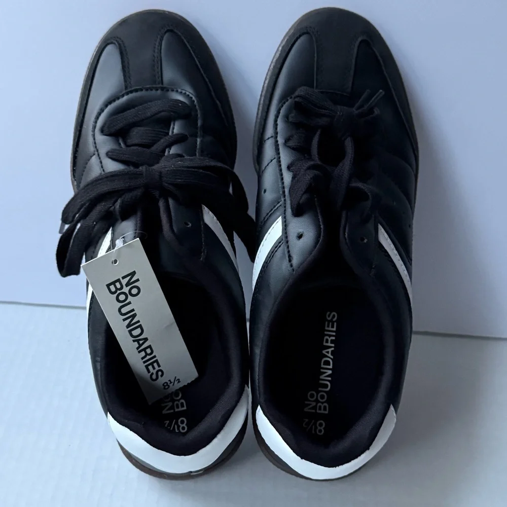 No Boundaries Shoes Sleek Black White Men's Sneakers‎ Size 8.5 Shoes Lace Up New